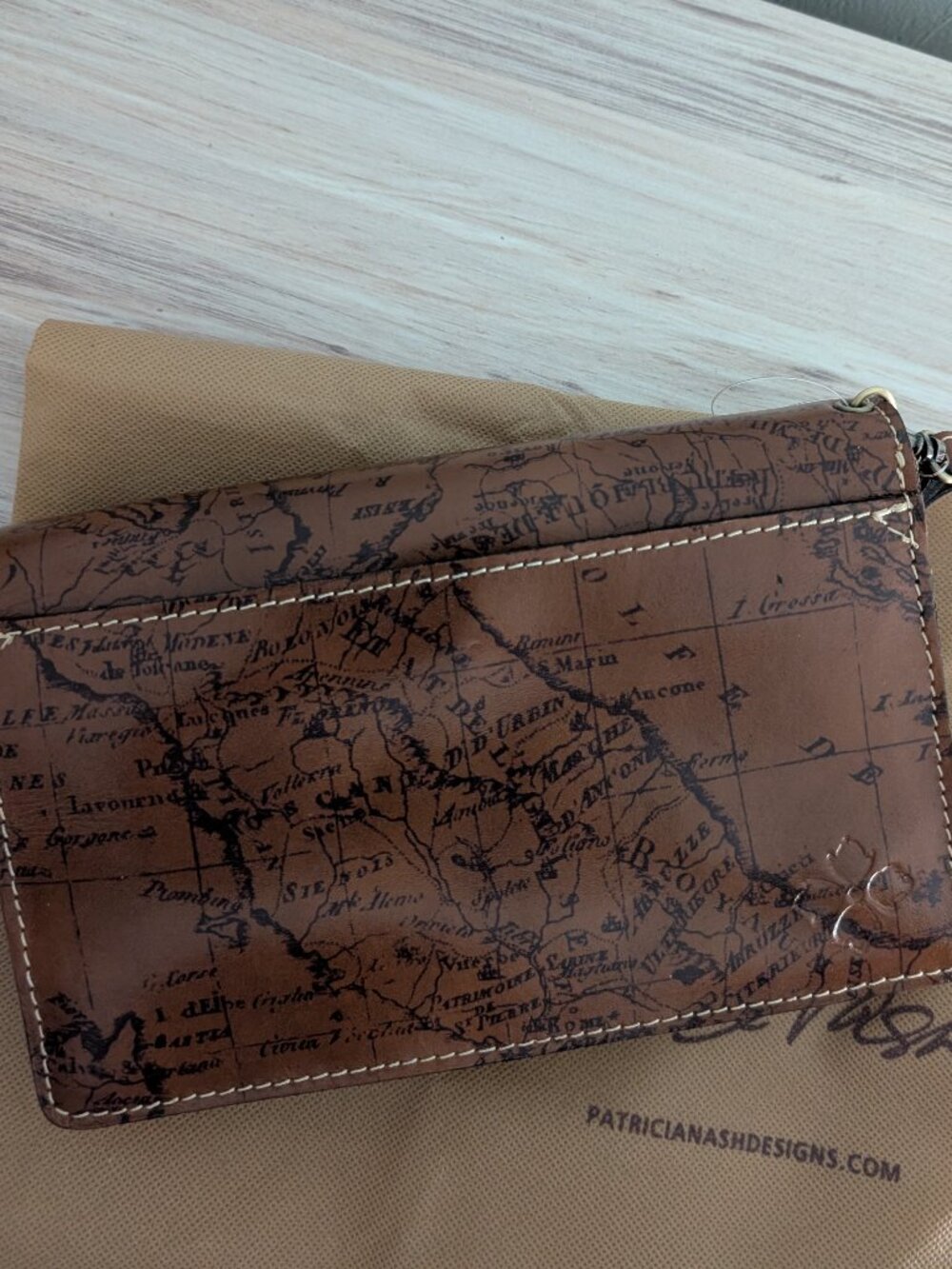 Patricia Nash Leather Organizer Clutch/Crossbody - Picture 2 of 4